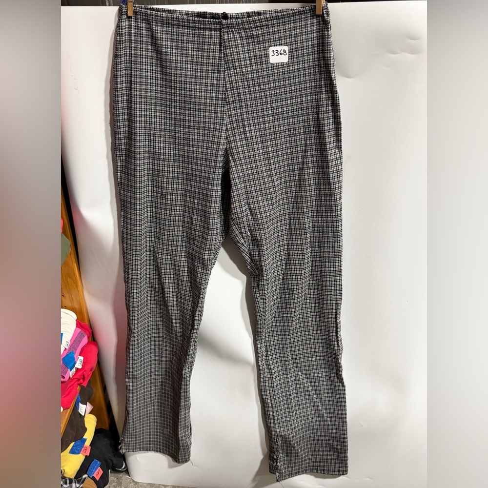 #3368-Classic Woman’s Gray Plaid Dress Pants